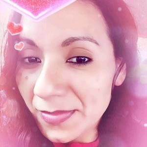 Meet your Posher, Mirna